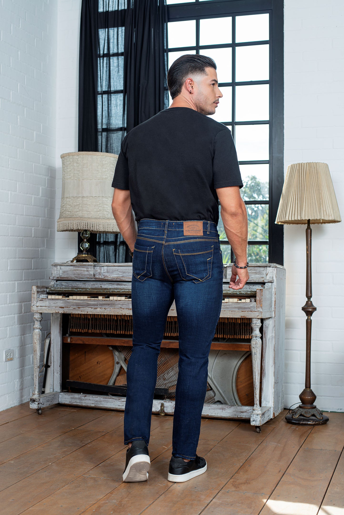 Pantalon Hombre indigo licrado azul Ref 1840